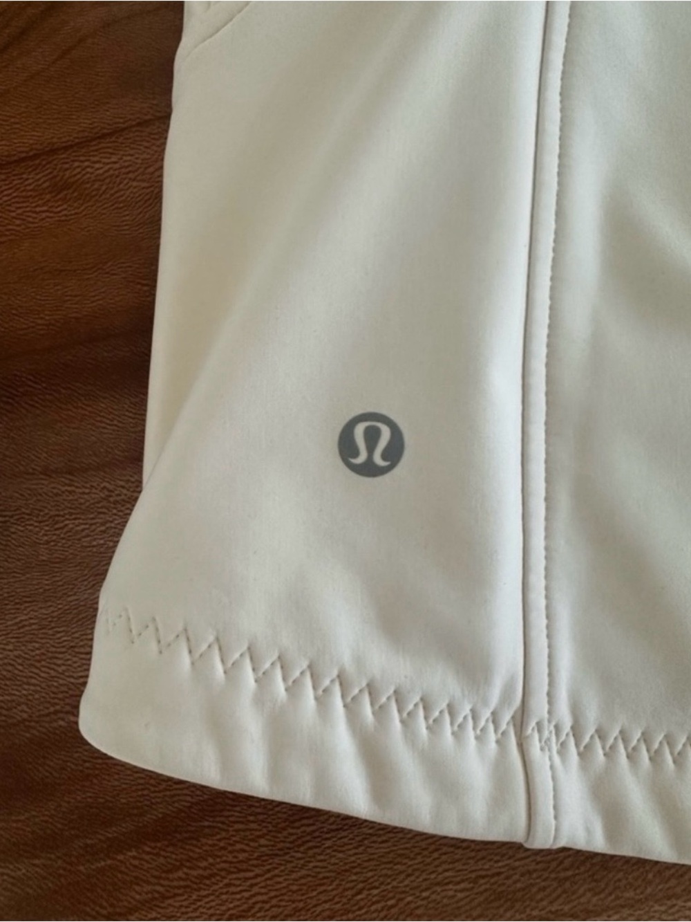 Lululemon Wind Runner Softshell Jacket Ruffle Detailing White | Size: 6 - Picture 12 of 16
